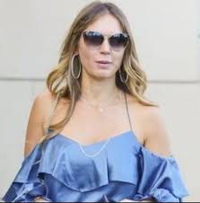 Rogan has been very secretive and doesn't talk much about her wife and daughters. Quick Celeb Facts Jessica Ditzel Joe Rogan S Wife Facts Age Bio Podcast Net Worth Height