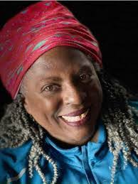 Sonia Maynard's Instagram, Twitter & Facebook