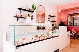 Agencement Et Decoration De La Boutique Sugar Sugar A Nantes 44 Kiosque Deco Decoration Et Architecture D Interieur Architecture Interieure Deco Kiosque