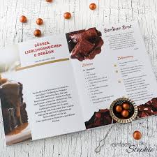Im nächsten schritt können sie mit buchstabenstempeln und acrylfarbe „rezepte oder „rezeptbuch aufs cover drucken, motive aufkleben und bei der. Personliche Geschenkidee Zum 70 Geburtstag Kochbuch Aus Mamas Rezepten Einfach Stephie