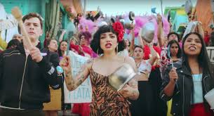 Lauderdale, milwaukee, darien lake, or spokane. Plata Ta Ta Mon Laferte S Protest Reggaeton Al Dia News