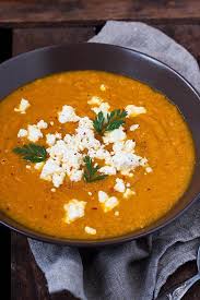 Karottensuppe Mit Feta Schnell Einfach Und Super Lecker Kochkarussell Rezept Karottensuppe Suppen Und Eintopfe Lecker