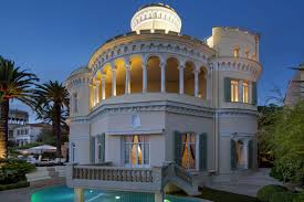 Dünyaca ünlü markalarda her gün yeni kampanyalar. Luxury French Riviera Villa Rental Nice Mont Boron
