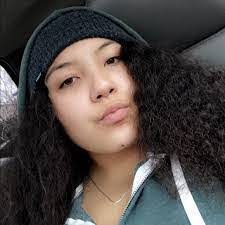 Daisy Berumen's Instagram, Twitter & Facebook