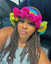 NOT MY WORK ‼️ But I do want to know if you all know how to get this type  of ruffle ? I posted this in a diff group and couldn't get