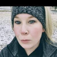 Kristin Watts's Instagram, Twitter & Facebook