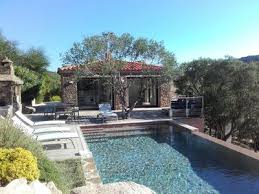 Style unique entre mer et montagnes, sur un terrain de 12 600m² arboré. Pool Villa Porto Vecchio Palombaggia Porto Vecchio