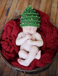 This lacy, coffee baby set will make your baby look beautiful. Crocheted Christmas Outfits For Babies Popsugar Family