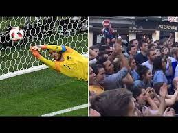 Lloris, dernier rempart de premier choix. L Arret Magique D Hugo Lloris Pendant France Belgique A Donne De L Amour Aux Supporters Youtube