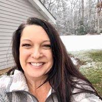 Elisa Barnes's Instagram, Twitter & Facebook