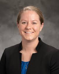 Sarah Edgerton's Instagram, Twitter & Facebook