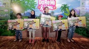 Jika kamu belum punya template kaos, silahkan lihat dulu artikel ini : Cara Membuat Kartu Atm Bni Pakai Nama Dan Foto Pribadi