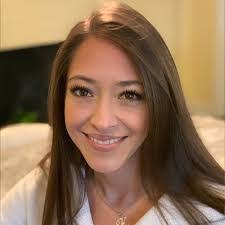 Jeanette Spence's Instagram, Twitter & Facebook