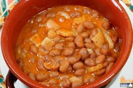 Saporito e gustoso, da servire. I Sapori Made In Sud Come Si Preparano Fagioli E Cotiche La Ricetta Della Nonna Ilsudonline
