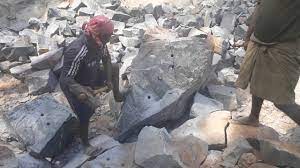 How to split a rock with hand tools. Rock Breaking Using Hand Tools Wedge And Shims Youtube