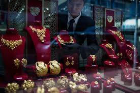Per oz 14,054.24 hong kong dollars. The Glow Of 24 Karat Gold Jewelry The New York Times