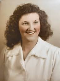 Lori Tabbert's Instagram, Twitter & Facebook