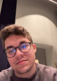 Samson Zhu's Instagram, Twitter & Facebook