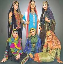 Traditional Arabic Women Clothing Caftan And Hijab Traditional Outfits Omani Clothing Arab Women