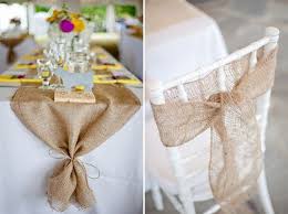 Diy Wedding Decorations1 What Table Runners Are In For Weddings In 2014 Burlap Table Settings Bridal Party Tables Burlap
