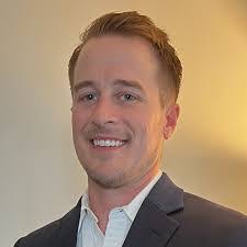 Derek Stern's Instagram, Twitter & Facebook