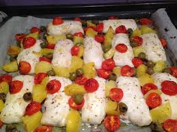 Prima di tutto lessate i filetti di merluzzo surgelato in acqua leggermente salata per circa 15 minuti da quando bolle. A Casa Di Lory Filetti Di Merluzzo Al Forno