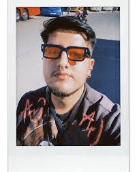 Irving Romero's Instagram, Twitter & Facebook