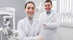 Resultado de imagen para "urgencias dentales" protesis ancianos