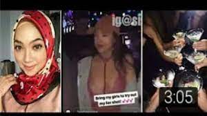 Malang nasib juara dewi remaja 2018/2019 iaitu haneesya hanee apabila penyebaran video pesta arak melibatkannya menjadi punca kemenangan dia dalam pertandingan dilucutkan. Bekas Peserta Dewi Remaja Kantoi Minum Arak Di Club Malam Wow Ernisha Tudung Hilang Tinggal Bra Jee Youtube