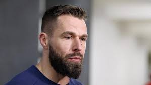Milan gulaš1 (born december 30, 1985) is a czech professional ice hockey player. O Reprezentaci Uz Nechtel Slyset V Plzni Ale Vsichni Rekli At Se Jdu Porvat Rika Utocnik Sport Cz