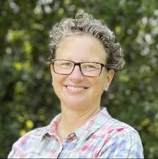 Eliza Bruner's Instagram, Twitter & Facebook