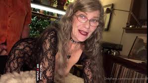 Hot Granny Anal 3 Hole Fuck for Sexy Mature Maxxximummilf: Amateur Amateur  Porn