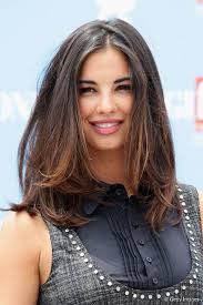 30 Straight Medium Length Hairstyles For Women To Look Attractive Straight Haircuts Middle Parted Mediu Hair Styles Haircut For Thick Hair Thick Hair Styles