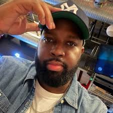 Kenyatta Chambers (@YattaChambers)