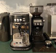 We put the programmable conical burr grinder through its paces, turning multiple types of coffee beans, from light roast to robust, into fine, medium, or coarse. Breville Smart Grinder Pro Hands On Review The Coffee Post
