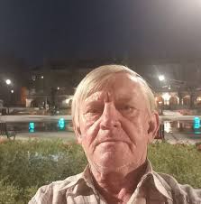 Attempting the cup challenge with Zeb Ross of JCreek Cloggers 😆 Zeb  balanced a can of soda and I balanced a bottle of water 🥤🤪 What would you  balance