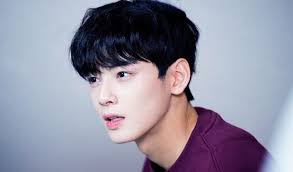 Cha eun woo (born lee dong min) is a south korean singer, actor, and member of the boy group 'astro'. Cha Eun Woo Joins Thanks To Challenge After Being Tagged By Lee Seung Gi Zapzee