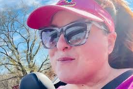 Nikki Langston's Instagram, Twitter & Facebook