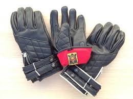 Black And Gold Motorcycle Gloves The Quilted Cafe Racer Leather Motorcycle Gloves In Black Goldtop Leather Motorcycle Gloves Motorcycle Gloves Leather