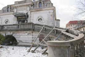 În timp ce pregătirile pentru noua ediţie a festivalului „george enescu din această toamnă sunt pe ultima sută de metri, casa memorială a marelui compozitor de pe calea victoriei zace în paragină. Bucuresti Muzeul George Enescu Casa Memoriala Inquam Photos