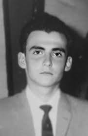 Ha fallecido Fernando Luis Benjamin Carrasco Murillo, hijo de María Eugenia  Murillo Béjar y Benjamin Matías Carrasco Valdivieso, nieto de María Esther  Béjar Sánchez y José Vicente Murillo Gutierrez. PAZ EN SU