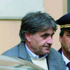 Zagaria, one of italy's most wanted men and alleged head of an organised crime syndicate, is the prosecutors who found him said the clan boss had been living in his cramped quarters for years. Scarcerati Per Il Covid Boss Ritornano In Cella C Era Anche Pasquale Zagaria
