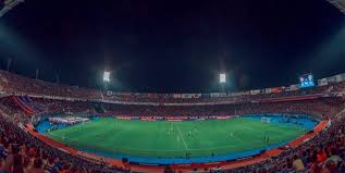 El costo de dicho estadio aproxima a 50 000 000 de dólares. Cerro Porteno Se Alio Con Uber Para Llevar A Sus Hinchas Gratis Hasta El Estadio Marketing Registrado La Comunidad Del Marketing Deportivo