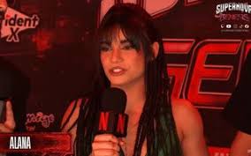 Alana Flores impacta con su look en Supernova Génesis 2026