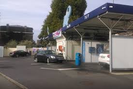 Rome2rio displays up to date schedules, route maps, journey times and estimated fares from relevant transport operators. Deux Hommes Braquent Une Station De Lavage Automobile A Lens Actu Pas De Calais