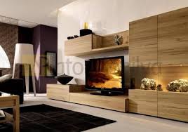 Modern tv üniteleri farklı boyutlarda ve tasarımlarda üretilmektedir. Modern Ahsap Dolapli Tv Unitesi Tu 027