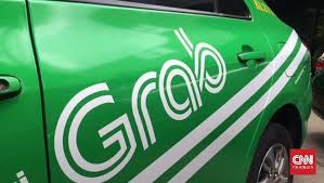 Grab passengers will receive driver's info (name, car number plate and photo id) before his arrival Mengenal Beda Grabcar Plus Dan Grabcar 6