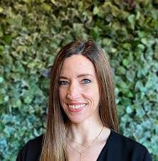 Molly Wilton's Instagram, Twitter & Facebook