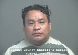 VILLA HERNANDEZ, JAVIER ERNESTO Charges: AGGRAVATED ASSAULT This  information and more is available at https:// apps.myocv.com/share/a95737804