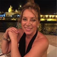 artsartistsartwork #buyart #artgallery #art #fineart #artoftheday  #artforyourhome #supportingartists #magicalrealism #englishspringtime #deer  #sussex #gillbustamante